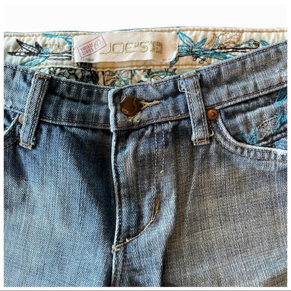 🎁 Joe’s Jeans Distressed Embroidery Jeans - Picture 5 of 9